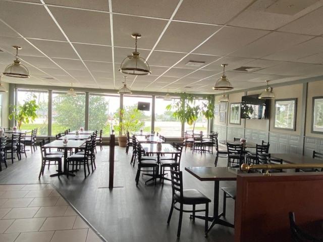 Red Dog Inn Terrace Bay Екстер'єр фото
